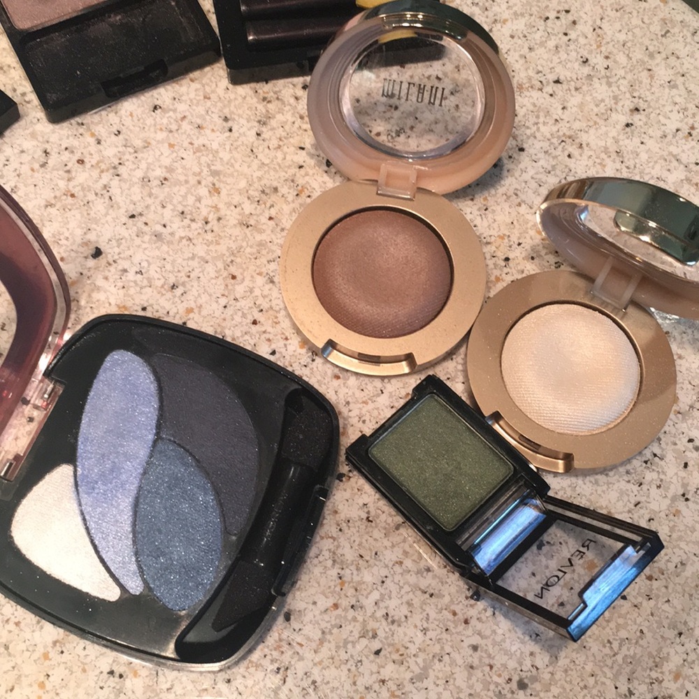 Eyeshadow Bundle - Picture 2 of 3
